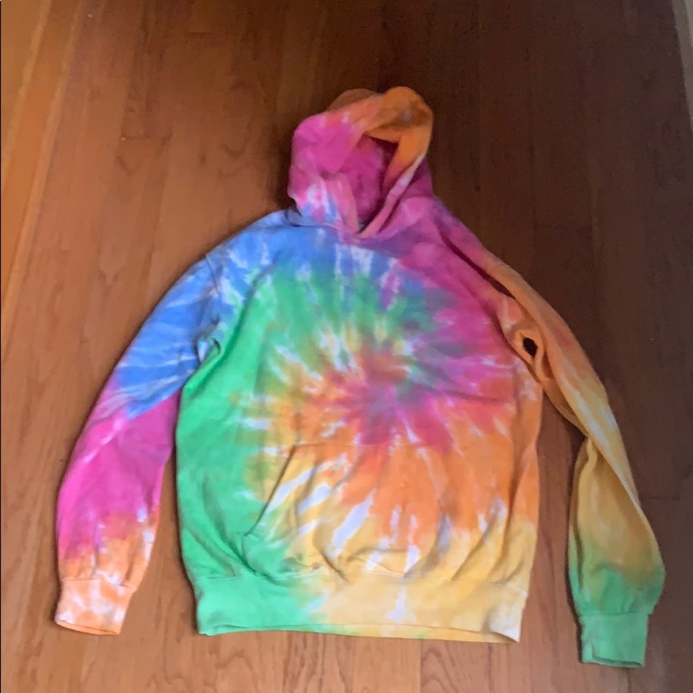 Tie die hoodie, fits large.